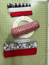 Load image into Gallery viewer, Winter wreath kit, , Christmas craft do it your self kit, craft gift for her