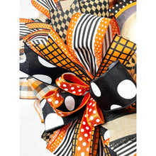 Load image into Gallery viewer, Weiner dog wreath, dashchund dog wreath, gift for dog owner, daschchund door hanger